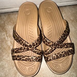 CROCS Tan Leopard Print Slides